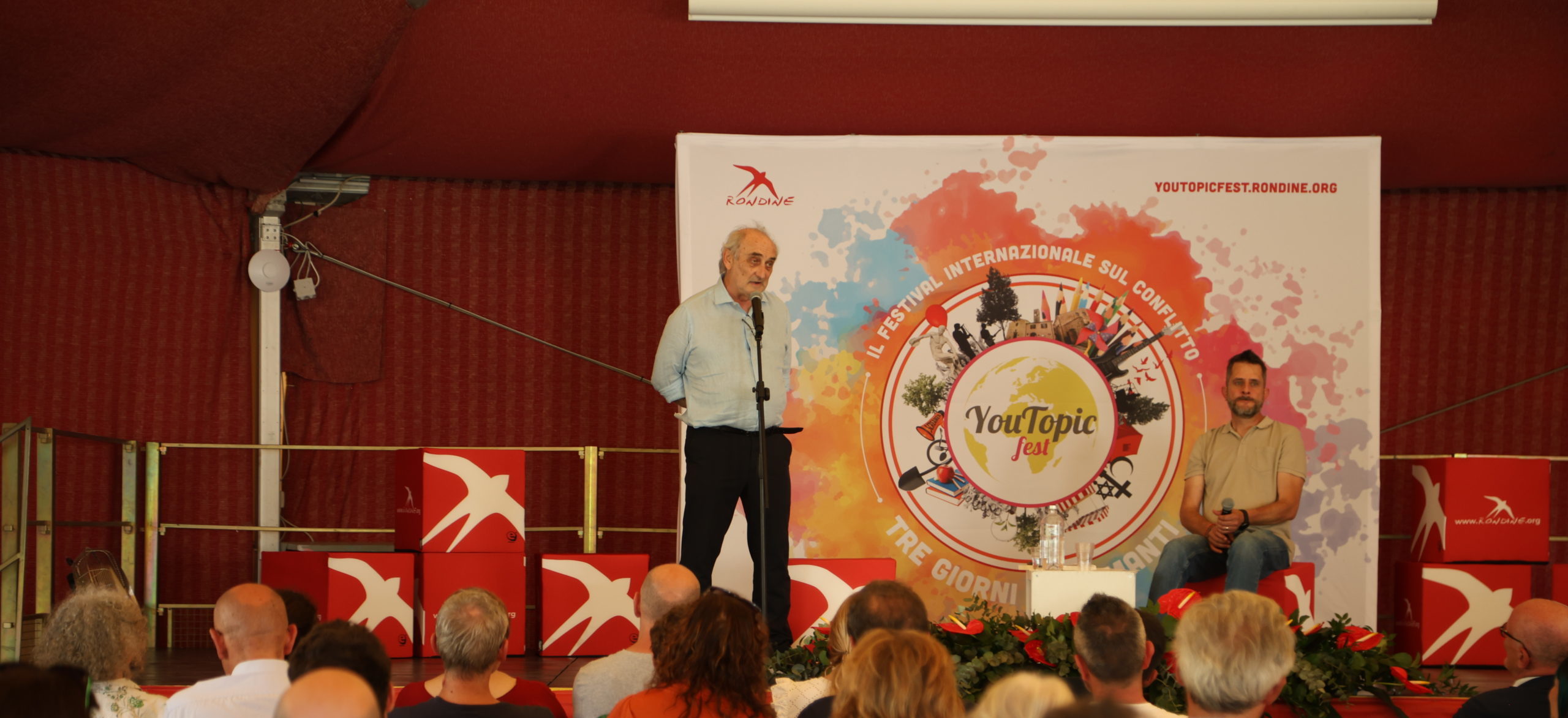 YouTopic Fest 2025 – Una prima giornata di pace, visione e futuro nel festival di Rondine