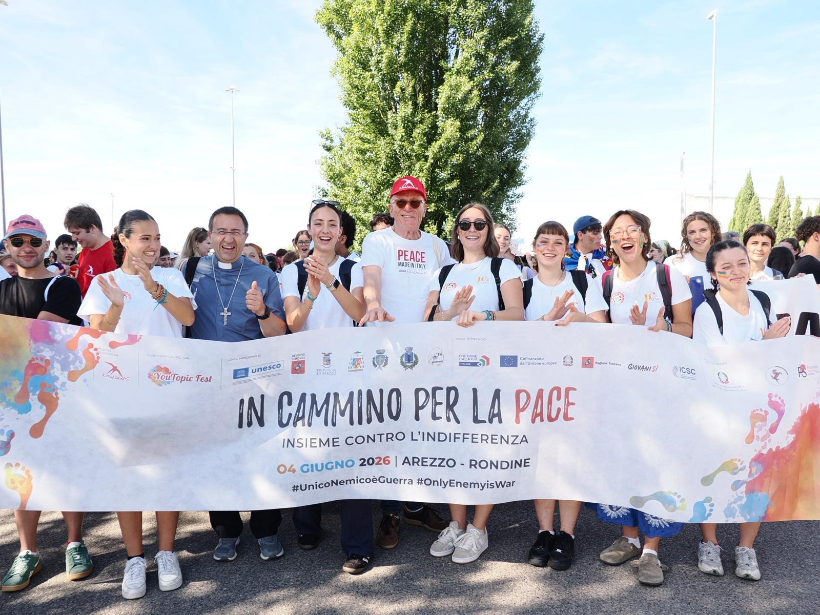 Oltre 4mila giovani in cammino per la pace: a Rondine si apre YouTopic Fest 2026, il festival del conflitto