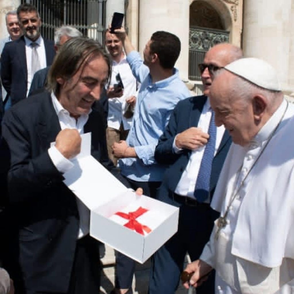 Rondine Cittadella della Pace ricorda Beppe Angiolini: «Un amico generoso che ha creduto nella forza dei giovani e nel valore della pace»
